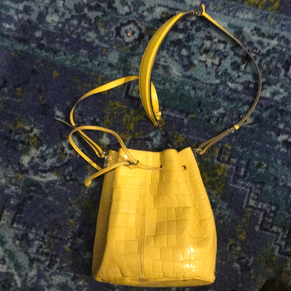 Elizabeth & James vegan leather Cynnie bucket bag